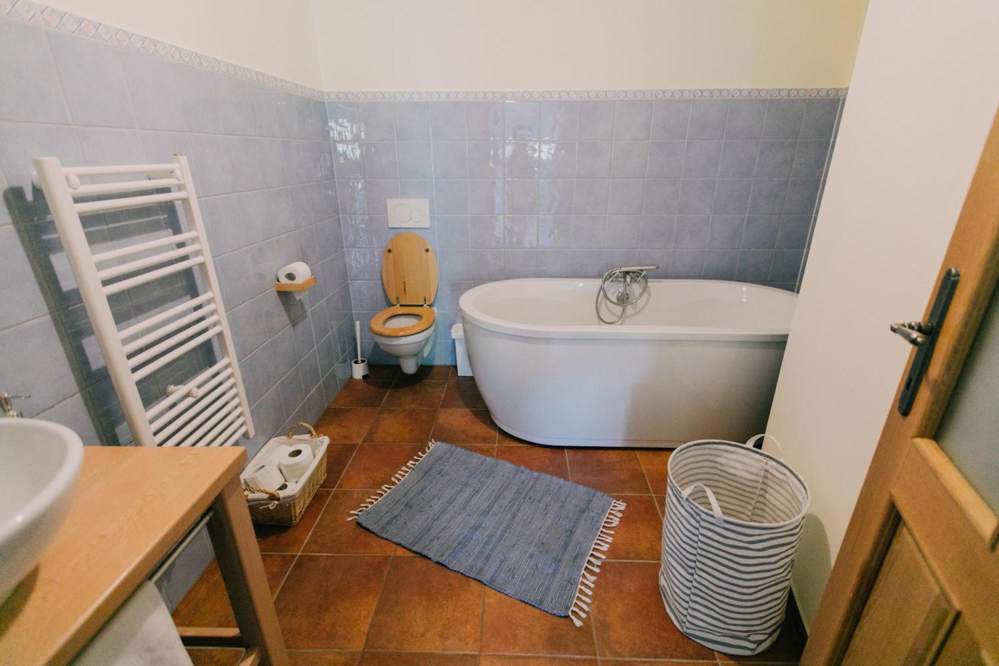 Na Kupcku Estate "Nature Reatreat & Wellness" 이드리야 외부 사진